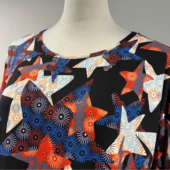 LuLaRoe Irma short sleeve fireworks print oversized top size XXS - Picture 2 of 11